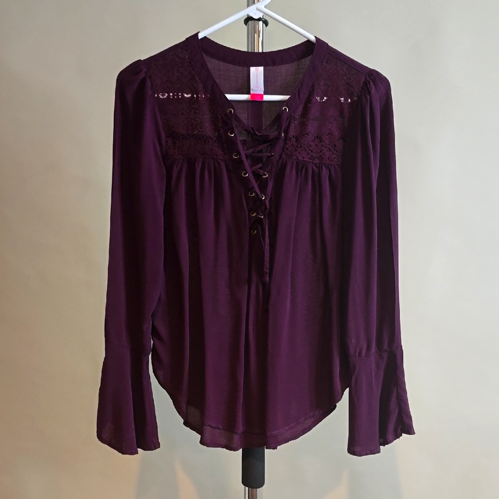 Elegant Purple Lace-Up Women's Top, sz 3